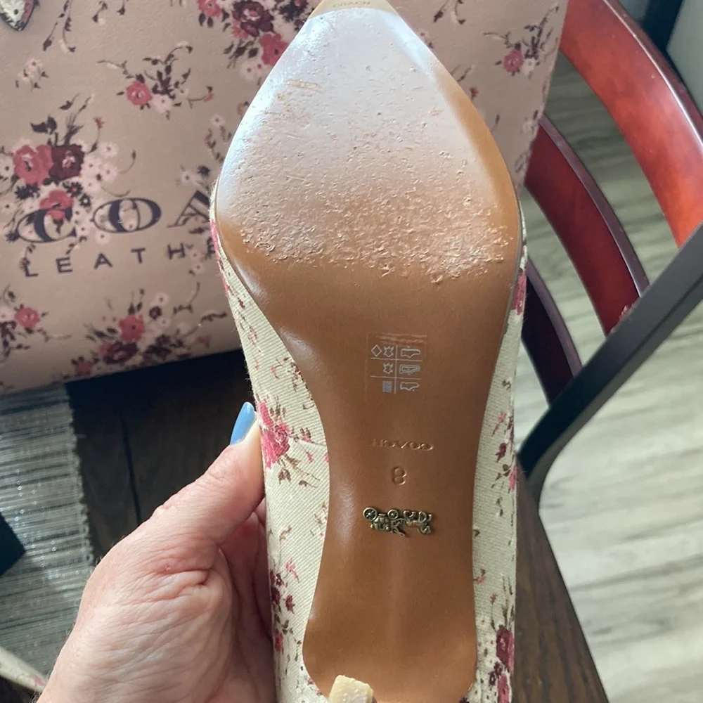 Coach shoes and bag 👡🌺 SET! - Picture 5 of 8